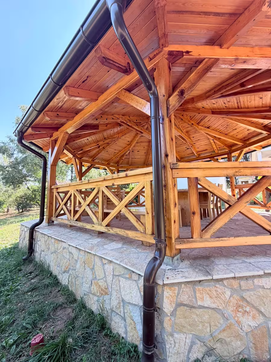Letnjikovac sa pečenjarom