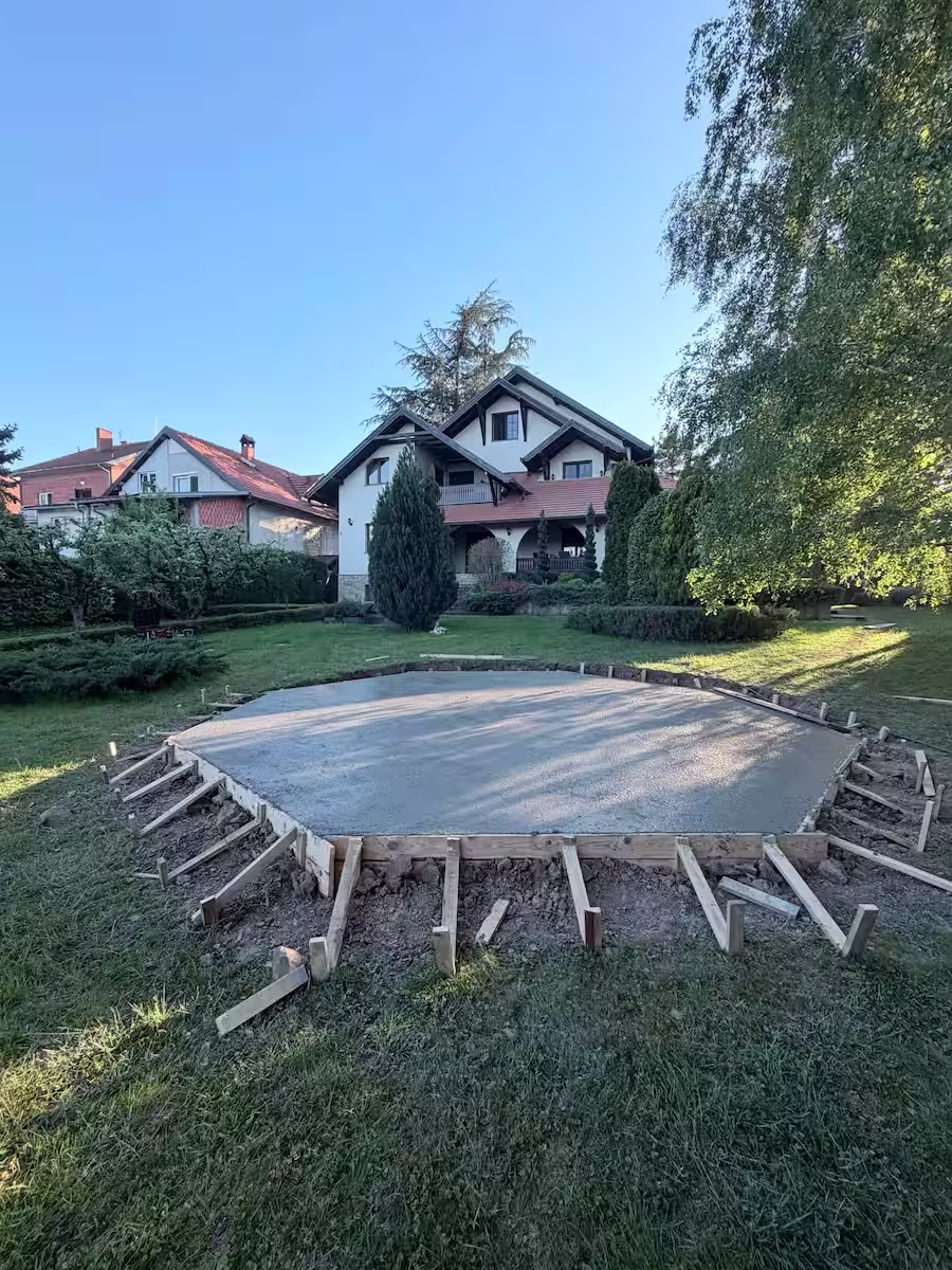 Temelj za drveni letnjikovac